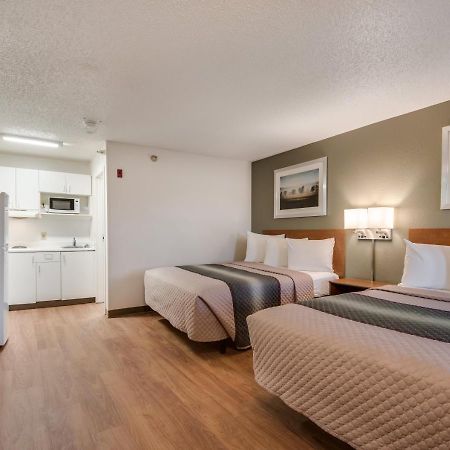 Birch Hill Suites Kansas City - Independence Kültér fotó