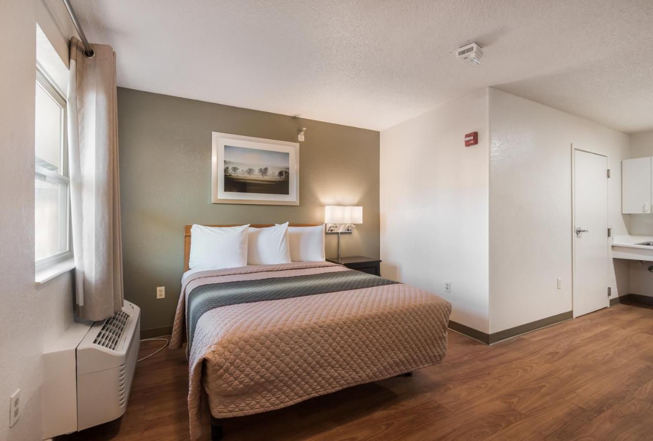 Birch Hill Suites Kansas City - Independence Kültér fotó