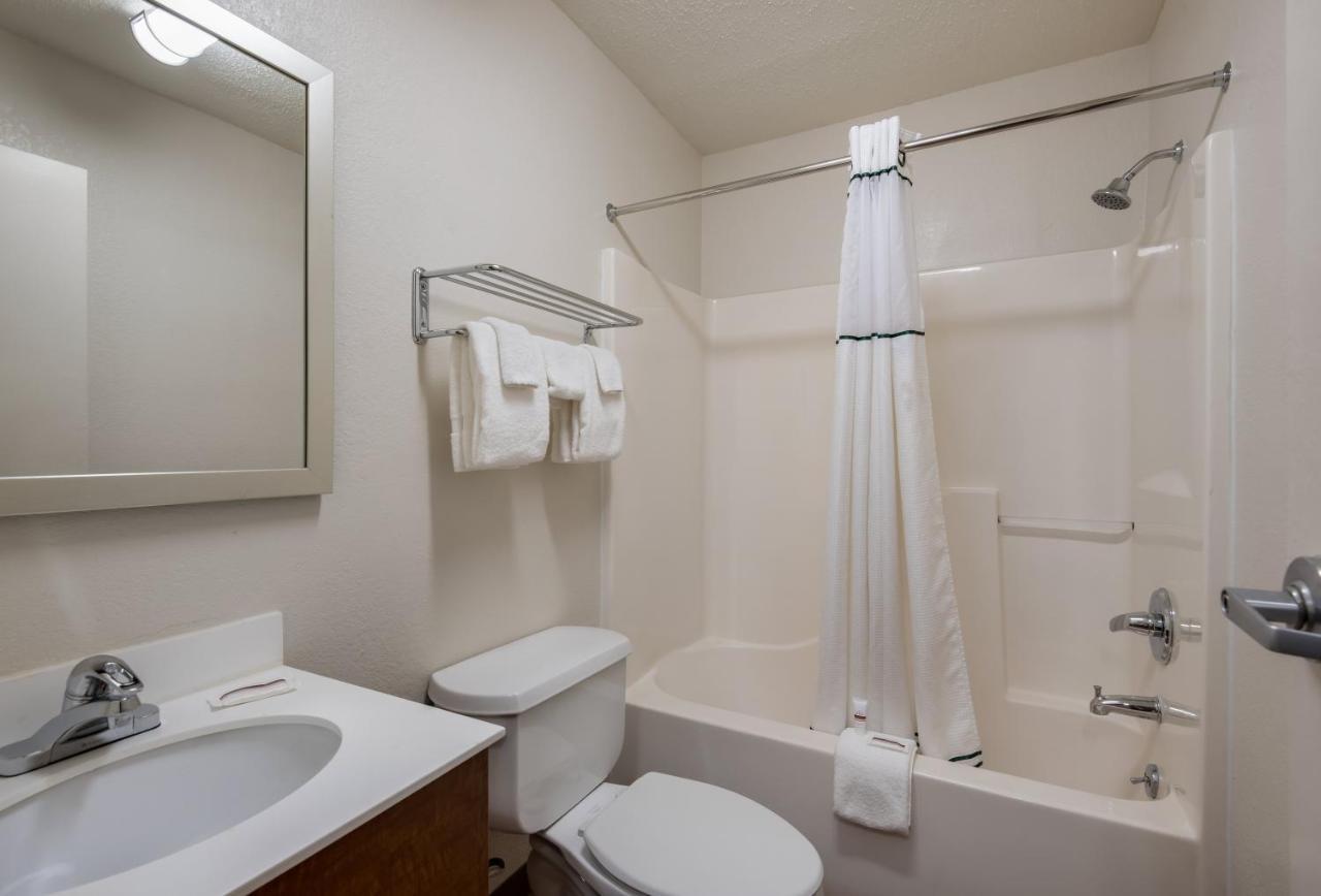 Birch Hill Suites Kansas City - Independence Kültér fotó