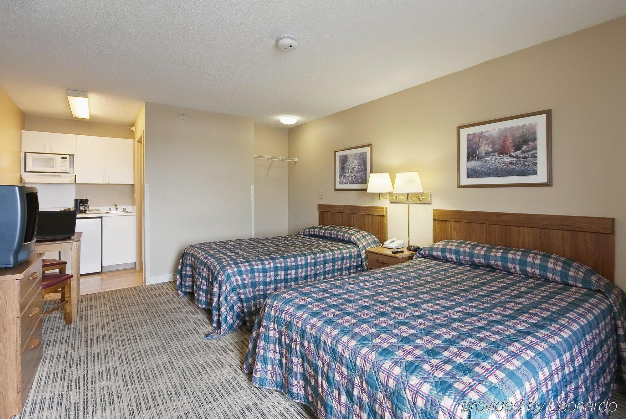 Birch Hill Suites Kansas City - Independence Kültér fotó