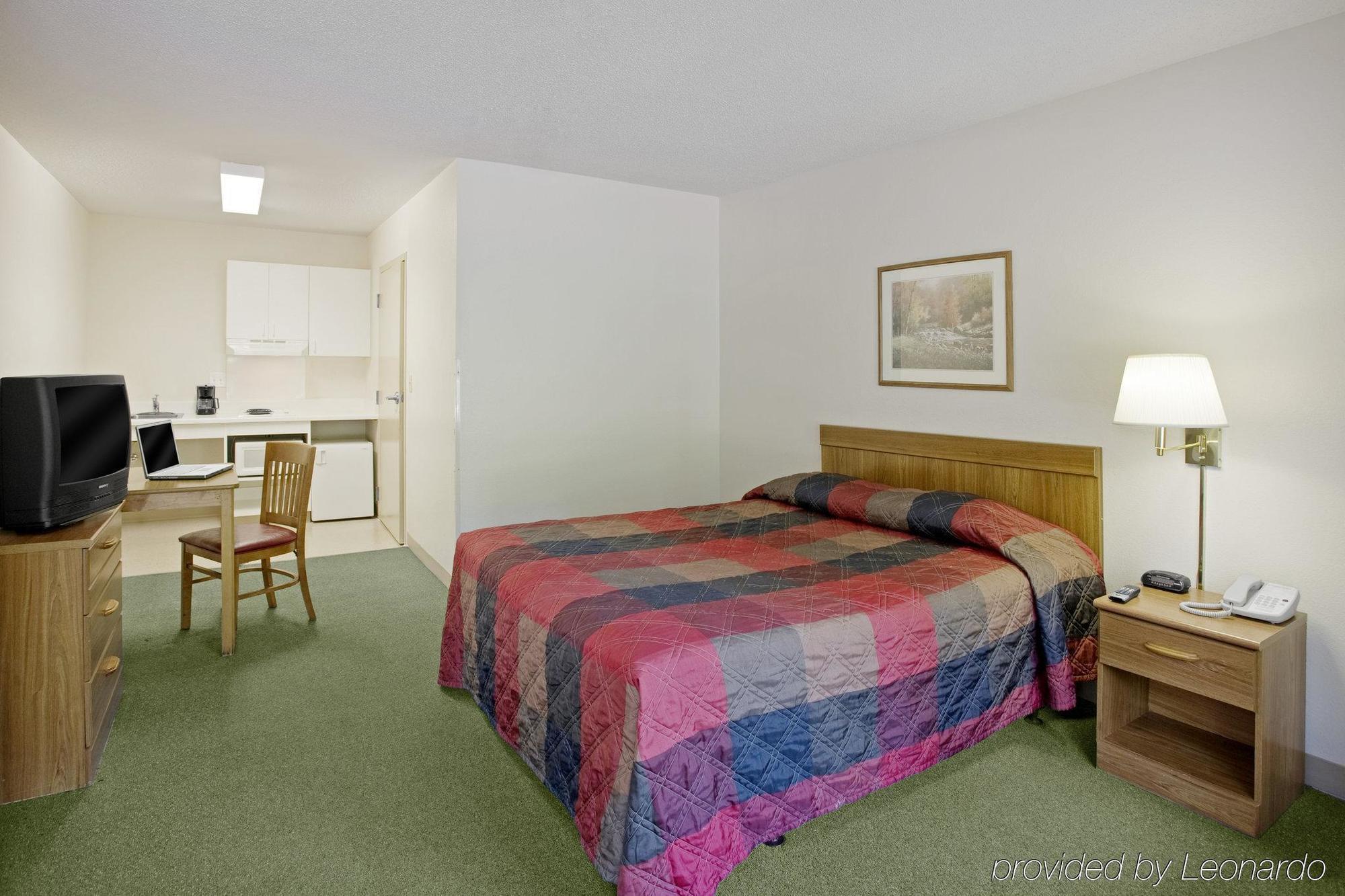 Birch Hill Suites Kansas City - Independence Kültér fotó