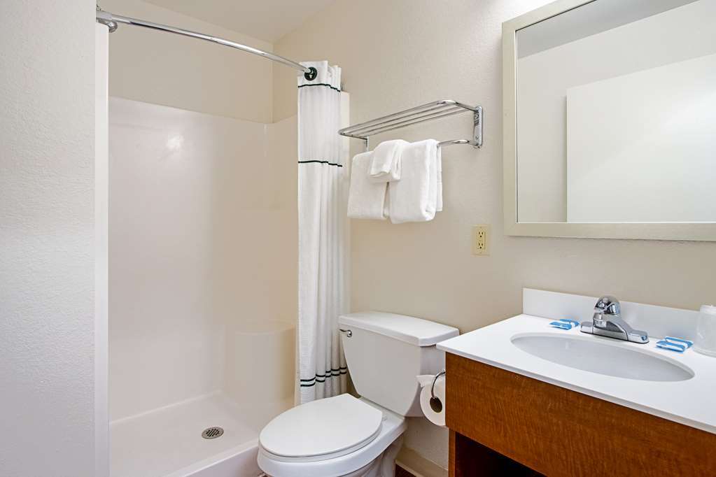 Birch Hill Suites Kansas City - Independence Szoba fotó